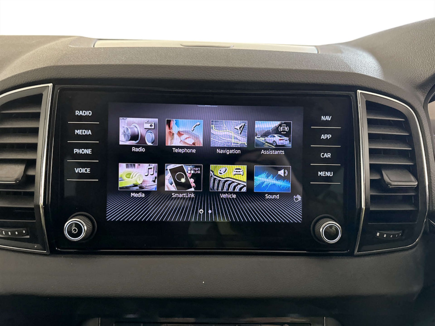 Used Skoda Karoq 2024 for sale - 77185794: Photo 23