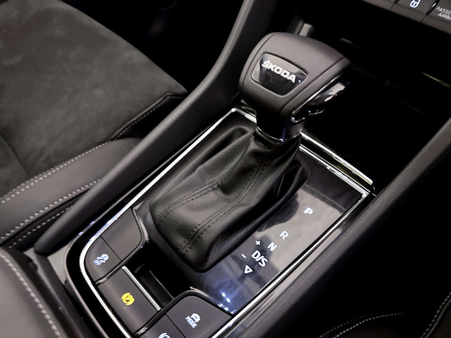 Used Skoda Karoq 2024 for sale - 77185794: Photo 27