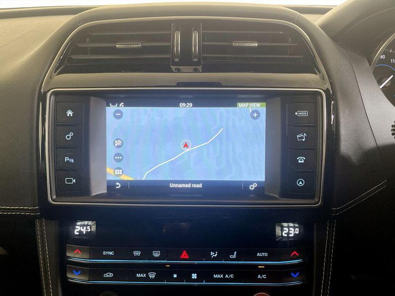 Used Jaguar F-Pace 2018 for sale - 76355612: Photo 21