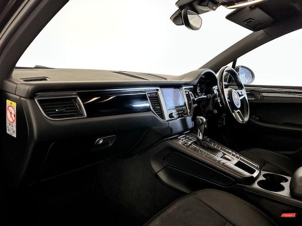 Used Porsche Macan 2018 for sale - 75712515: Photo 12