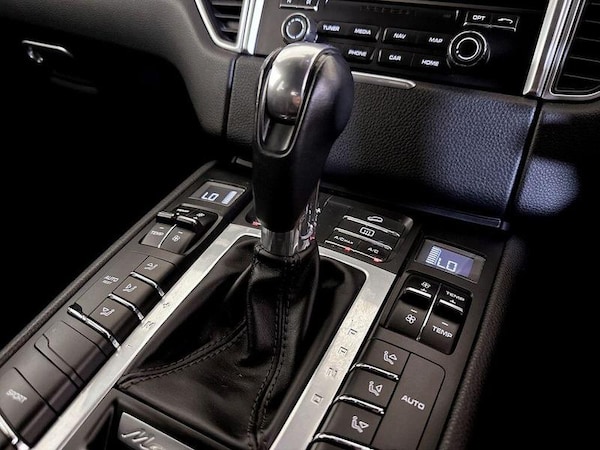 Used Porsche Macan 2018 for sale - 75712515: Photo 28