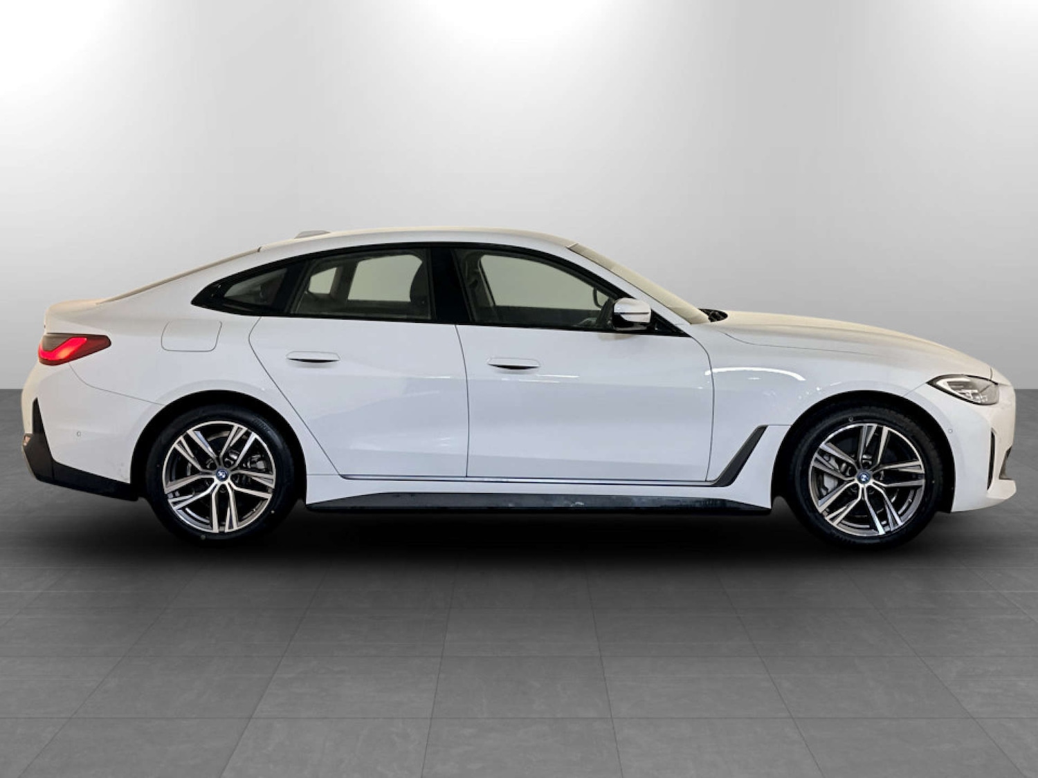 Used BMW i4 2022 for sale - 77378417: Photo 10