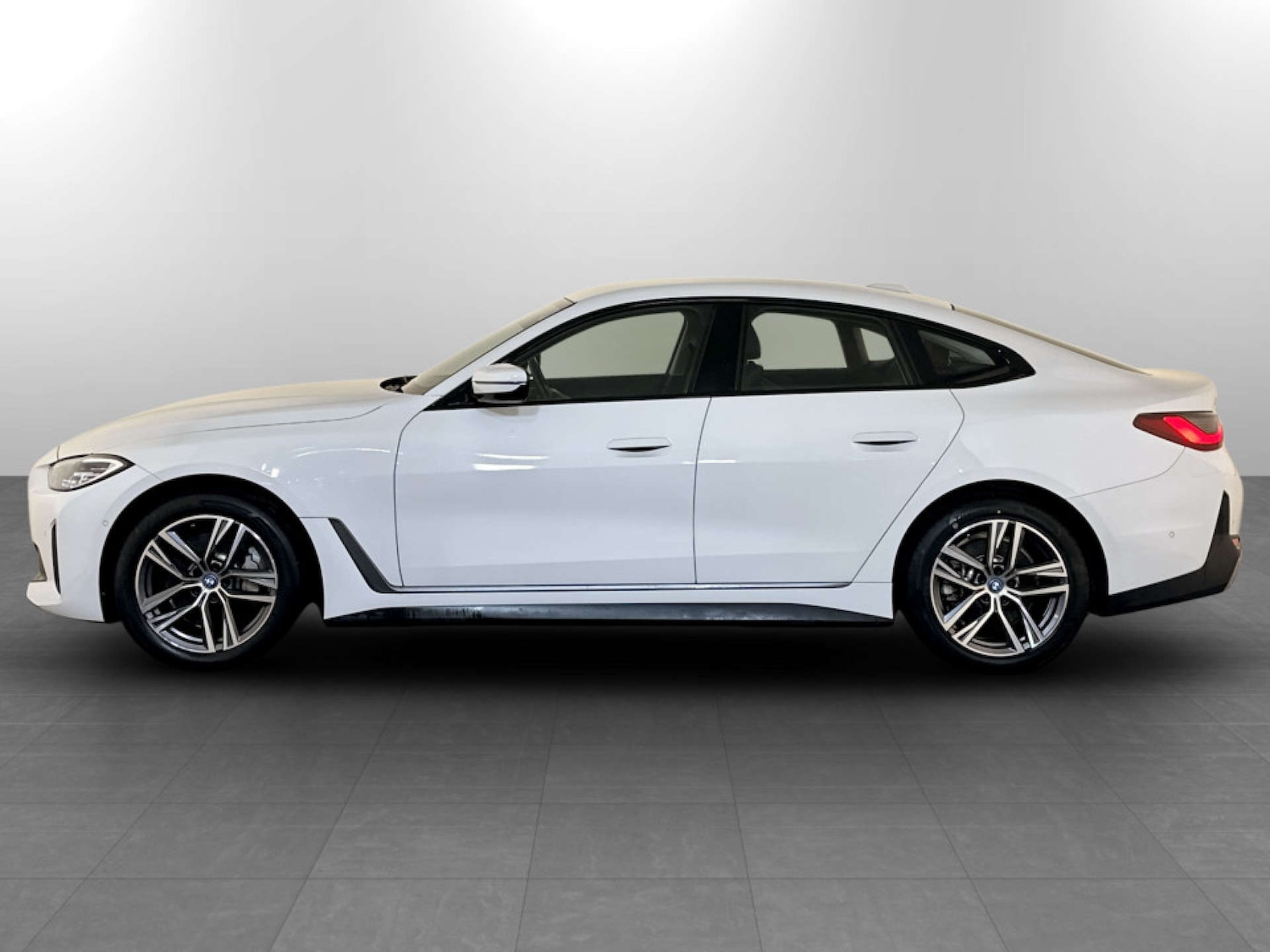 Used BMW i4 2022 for sale - 77378417: Photo 6