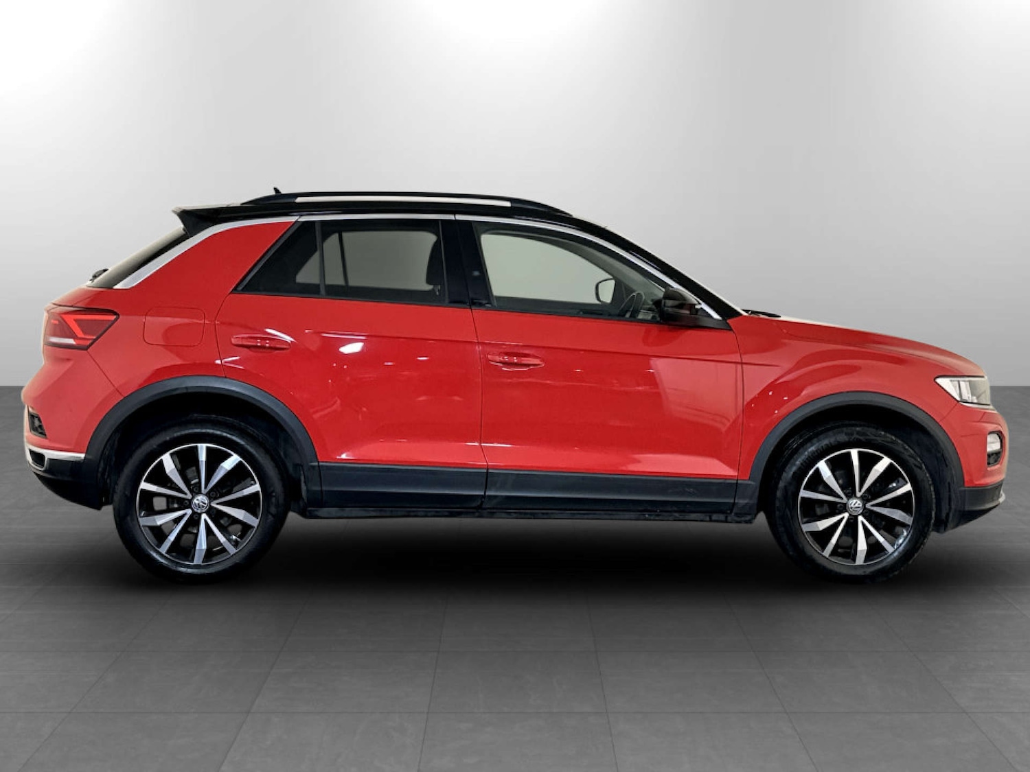 Used Volkswagen T-Roc 2020 for sale - 77245608: Photo 11