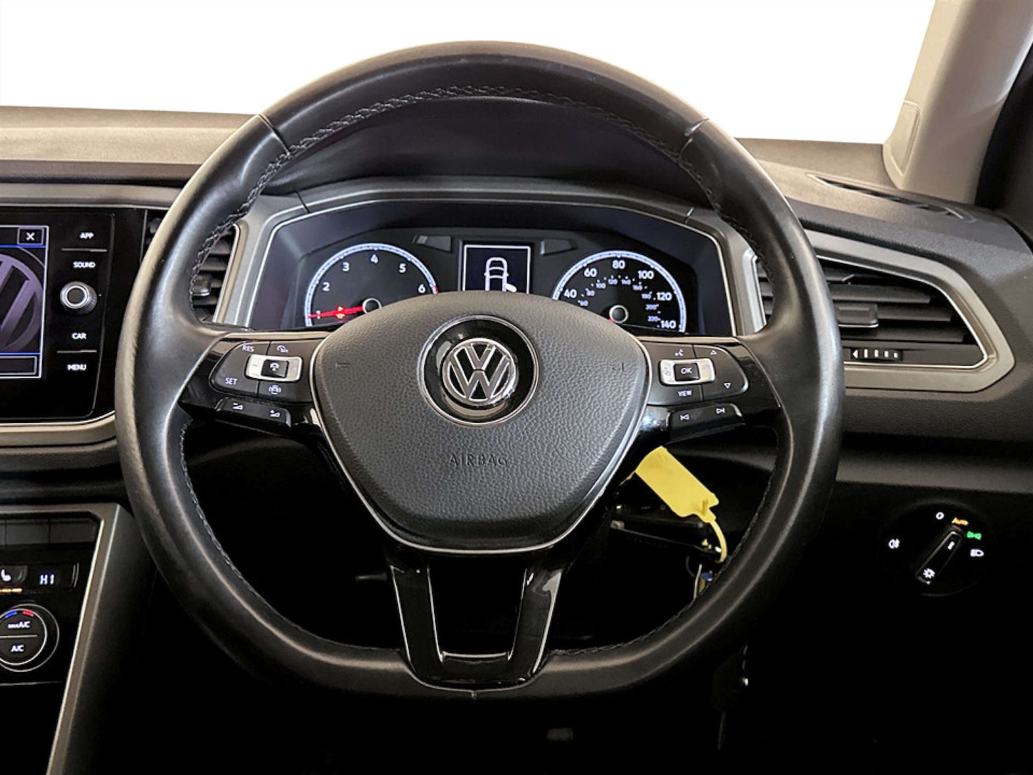 Used Volkswagen T-Roc 2020 for sale - 77245608: Photo 16