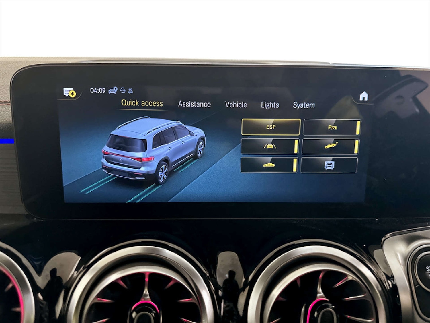 Used Mercedes-Benz EQB 2023 for sale - 77452425: Photo 24