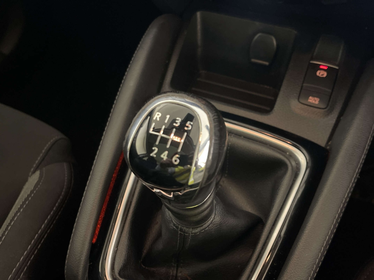 Used Nissan Qashqai 2018 for sale - 77950422: Photo 24