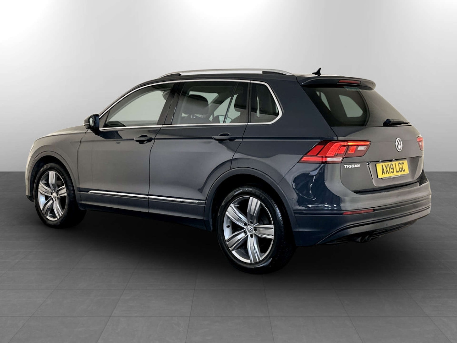 Used Volkswagen Tiguan 2019 for sale - 77449527: Photo 7