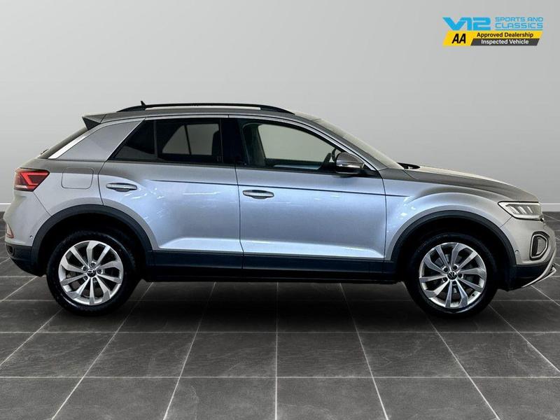 Used Volkswagen T-Roc 2022 for sale - 76433885: Photo 11