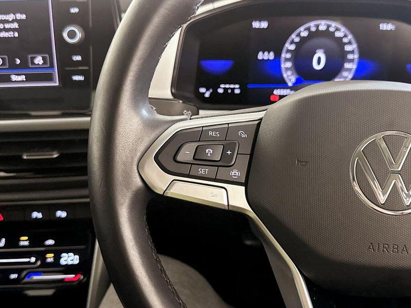 Used Volkswagen T-Roc 2022 for sale - 76433885: Photo 17