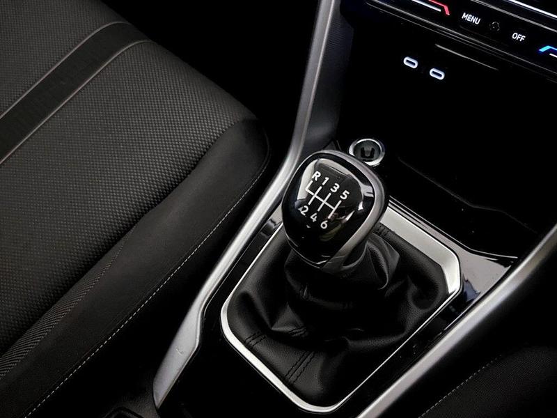 Used Volkswagen T-Roc 2022 for sale - 76433885: Photo 25