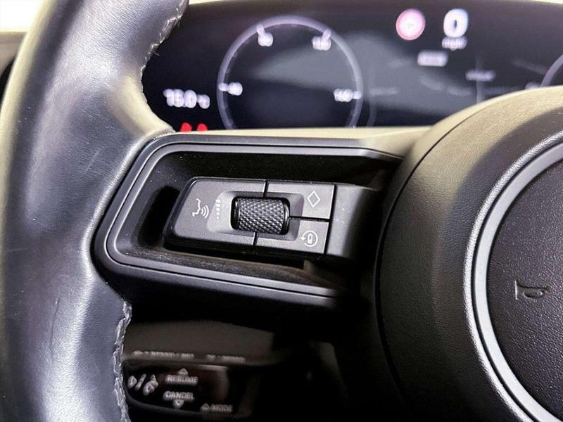 Used Porsche Taycan 2020 for sale - 76825931: Photo 17