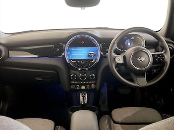 Used MINI Hatch 2022 for sale - 77116906: Photo