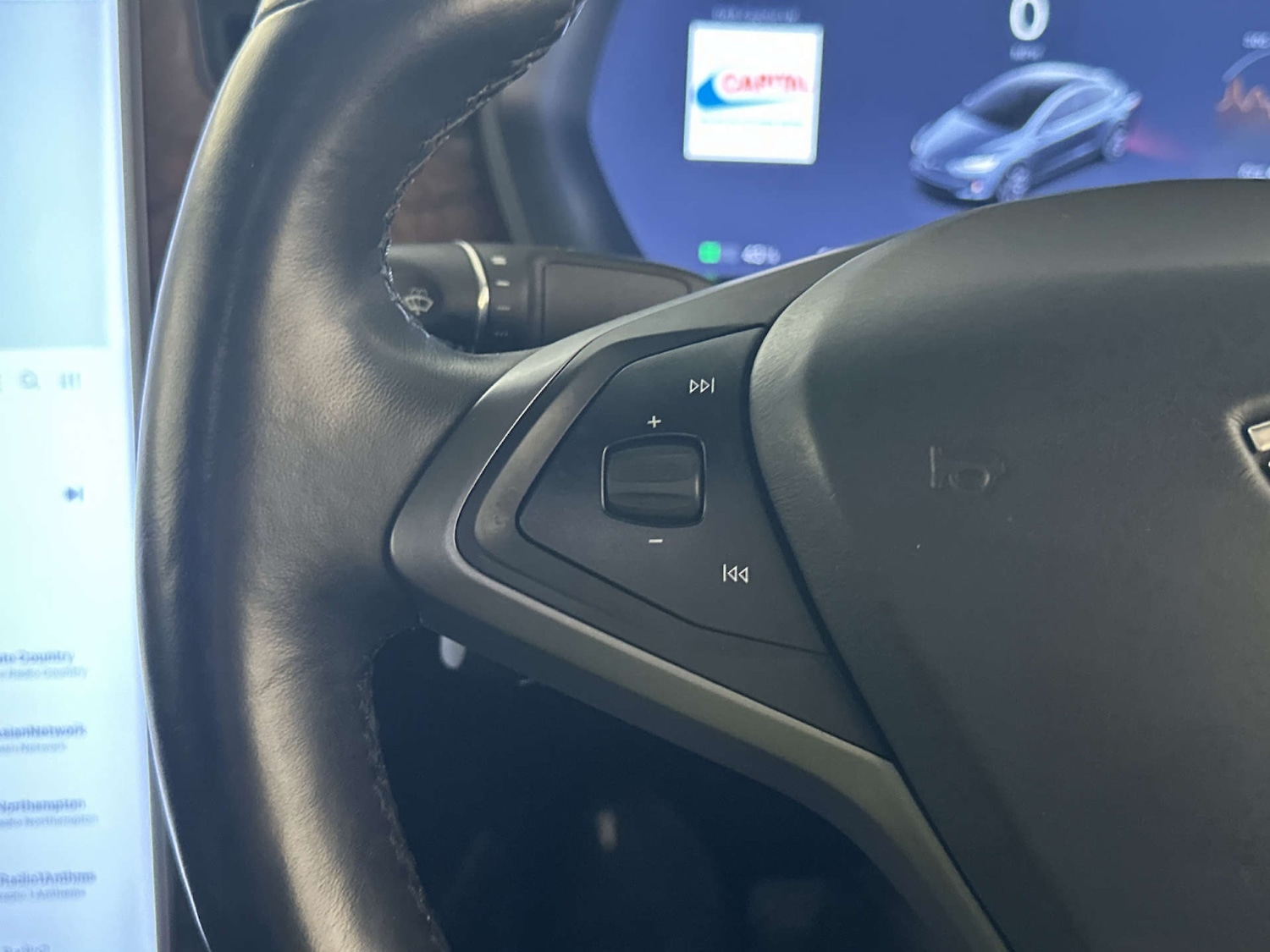 Used Tesla Model X 2018 for sale - 78179654: Photo 17