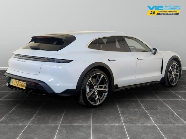 Used Porsche Taycan 2022 for sale - 75712603: Photo 10