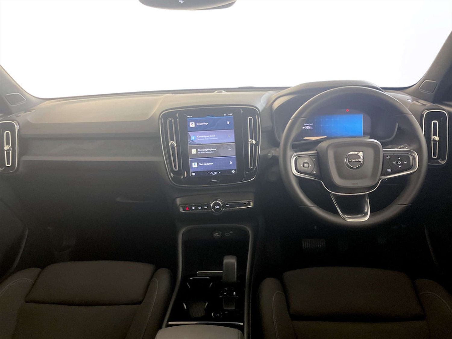 Used Volvo XC40 2022 for sale - 77437501: Photo 3