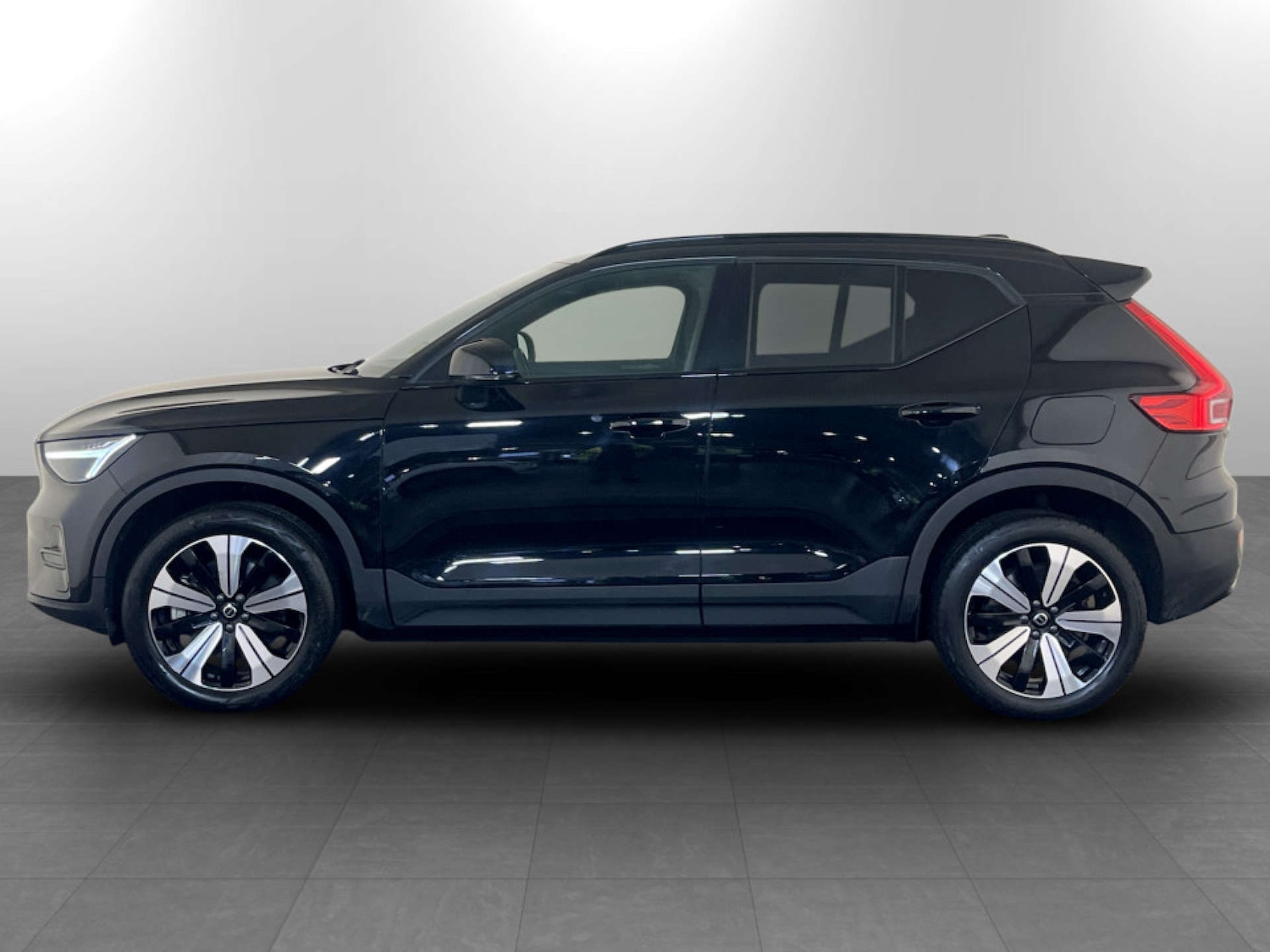 Used Volvo XC40 2022 for sale - 77437501: Photo 7