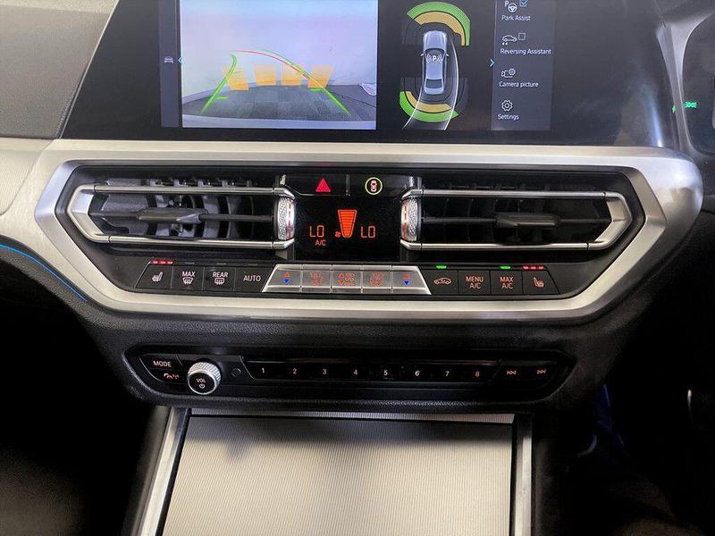 Used BMW 3 Series 2021 for sale - 76568600: Photo 25