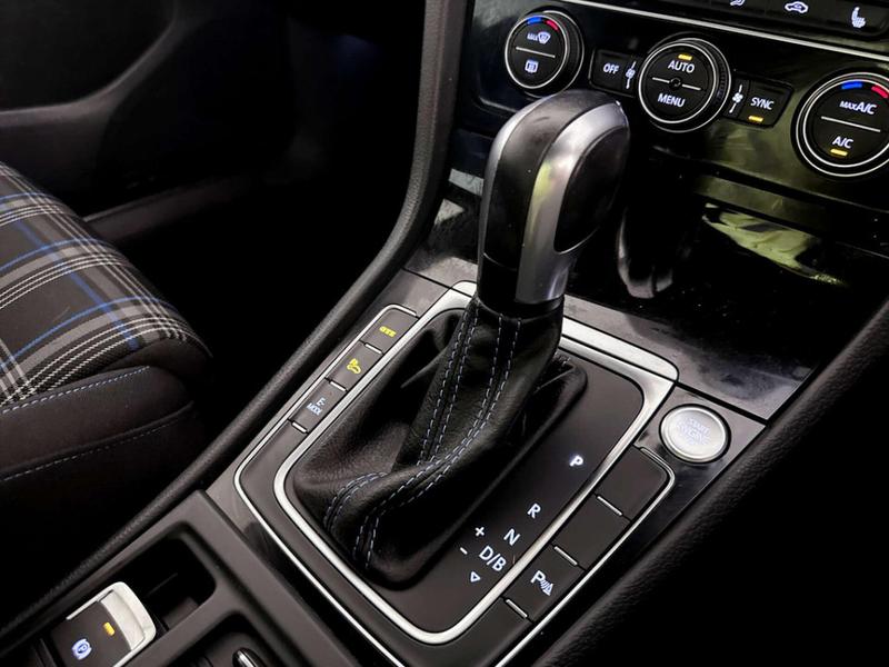 Used Volkswagen Golf 2020 for sale - 76919935: Photo 26