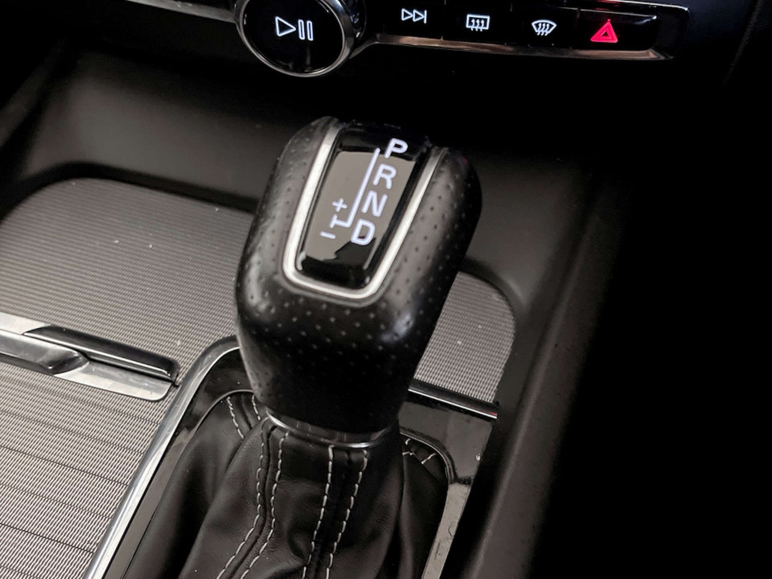 Used Volvo XC60 2018 for sale - 77186069: Photo 26