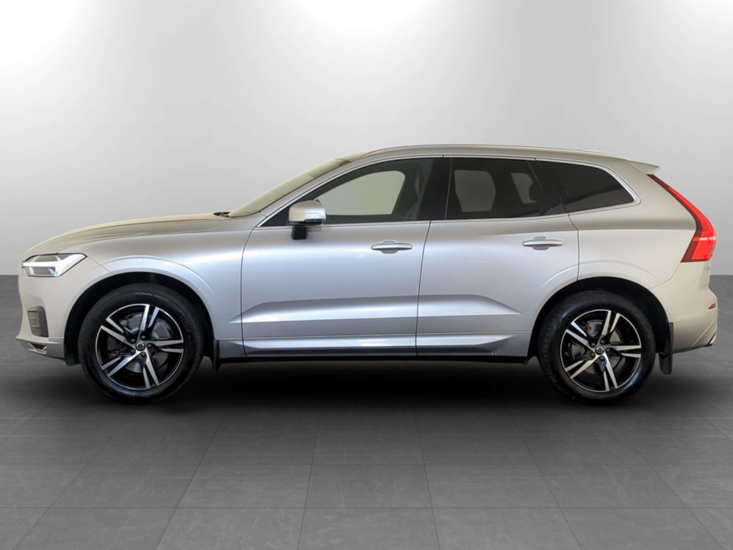 Used Volvo XC60 2018 for sale - 77186069: Photo 7