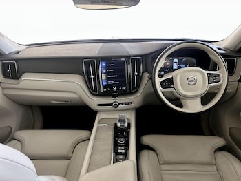 Used Volvo XC60 2019 for sale - 75849192: Photo