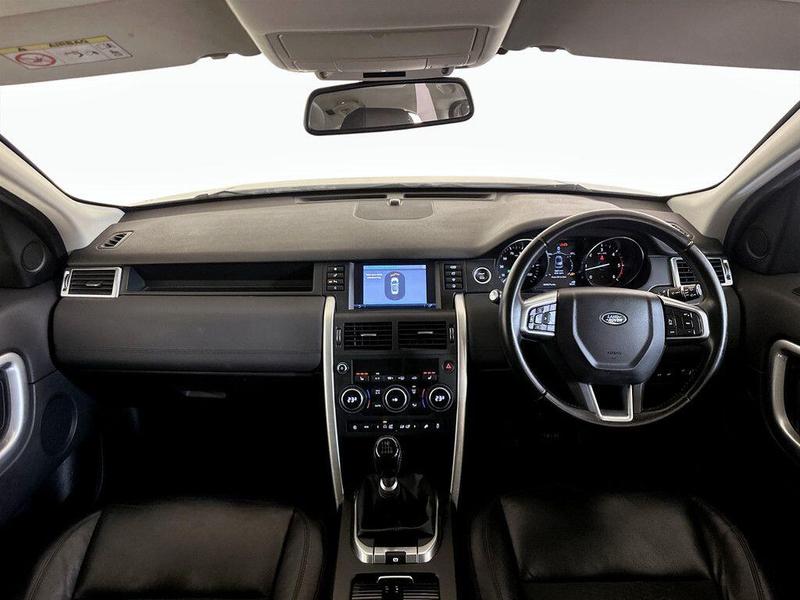 Used Land Rover Discovery Sport 2018 for sale - 76539444: Photo 3