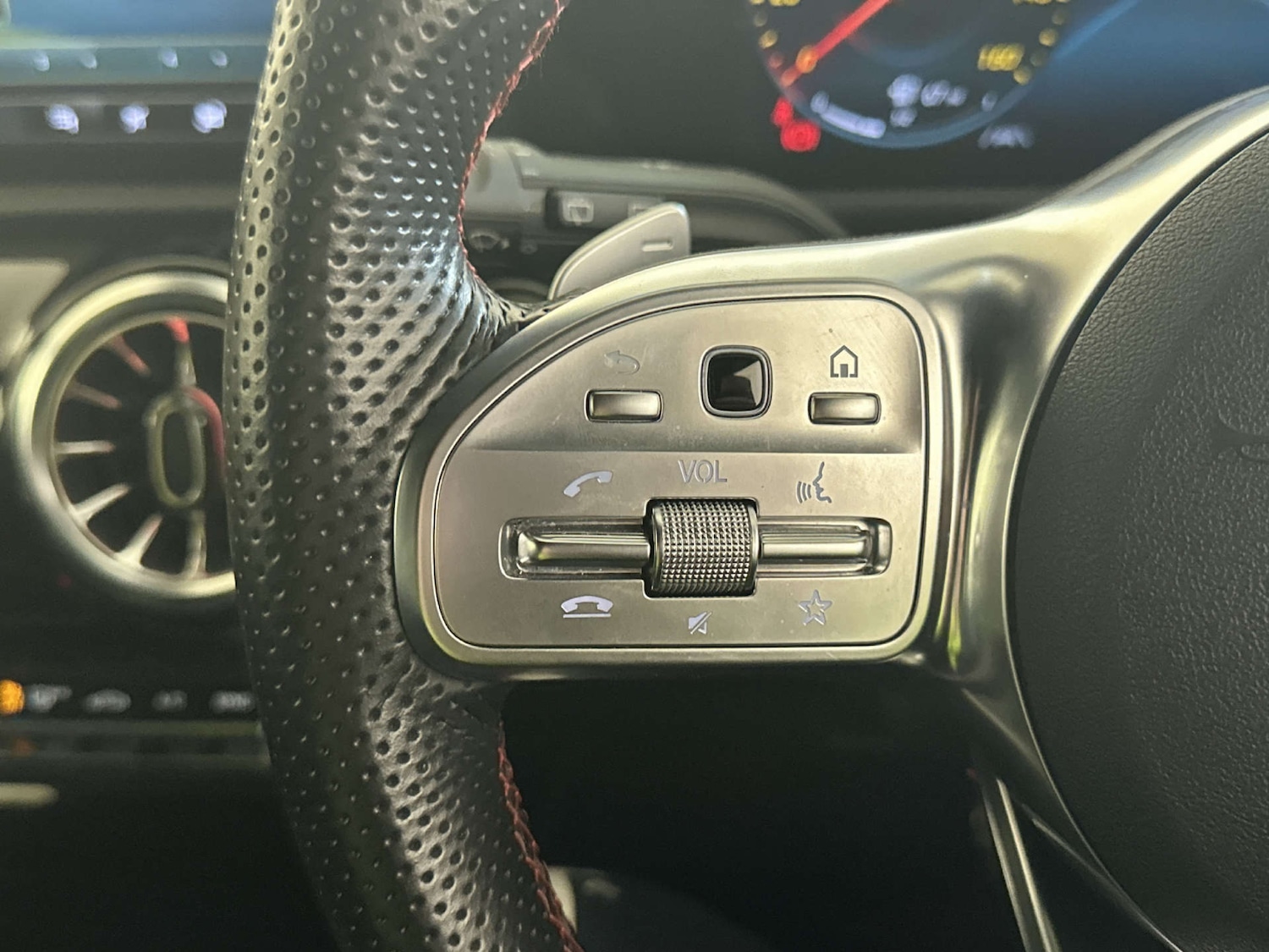 Used Mercedes-Benz CLA 2023 for sale - 77900961: Photo 18