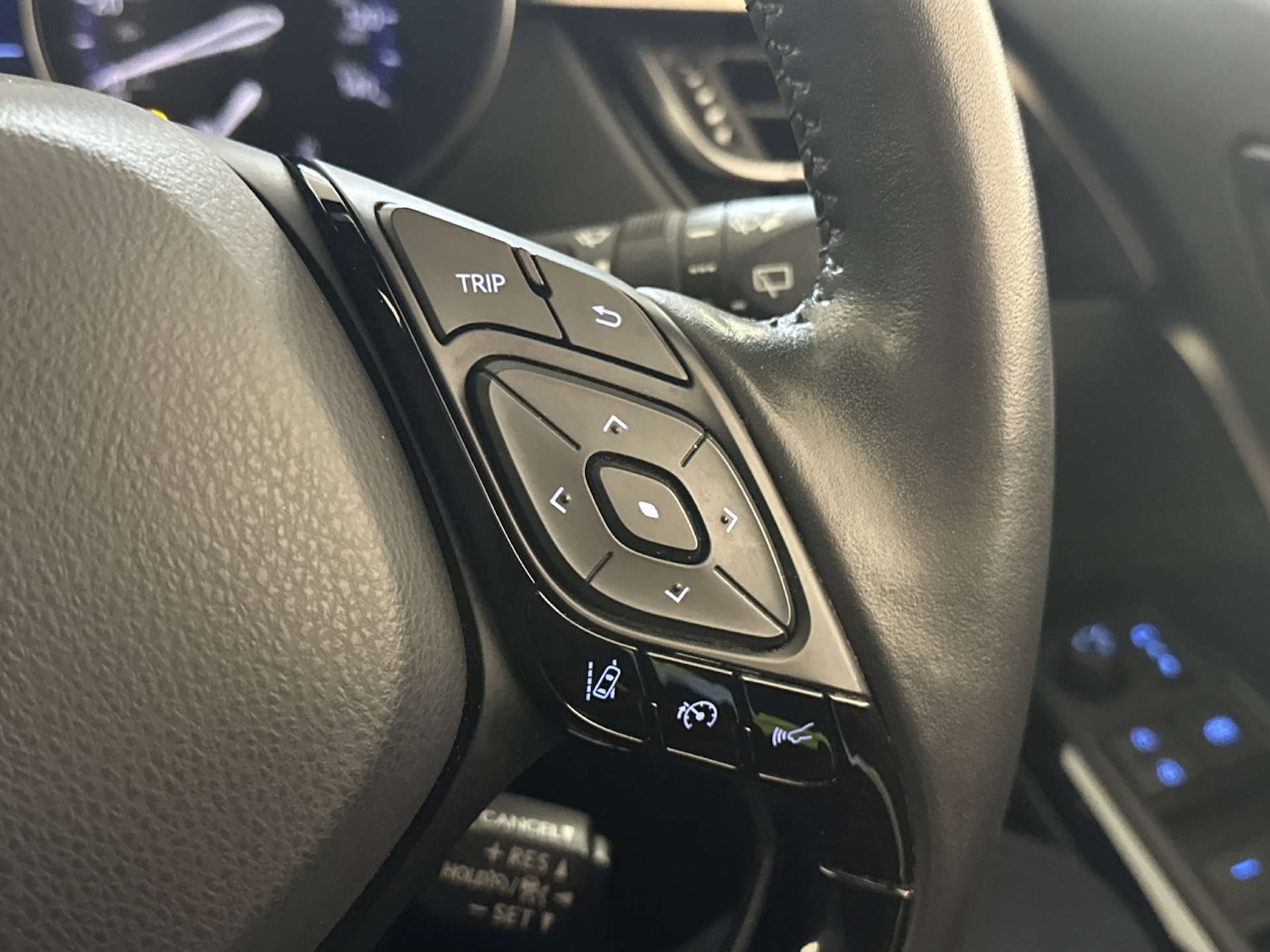 Used Toyota C-HR 2023 for sale - 78162745: Photo 19