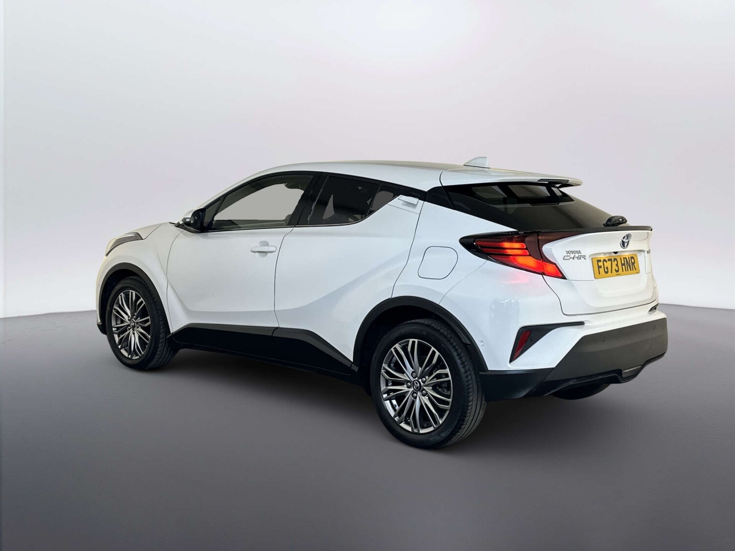 Used Toyota C-HR 2023 for sale - 78162745: Photo 8