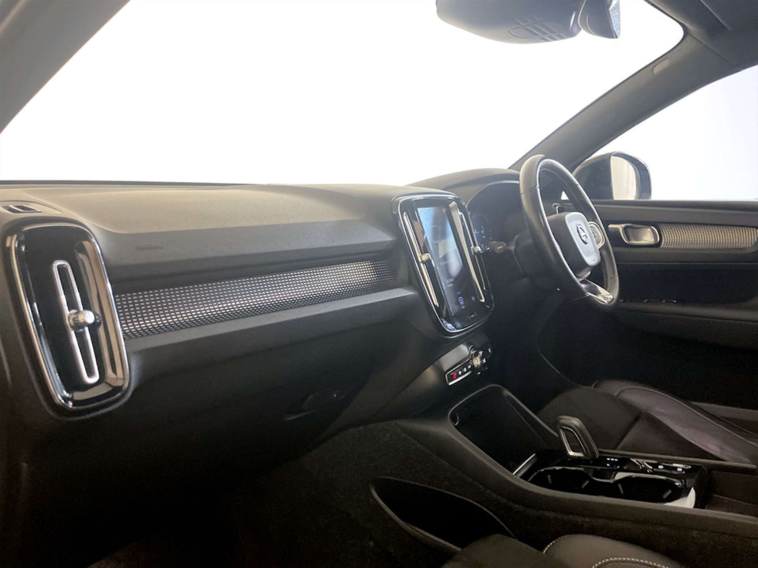 Used Volvo XC40 2020 for sale - 77437521: Photo 11