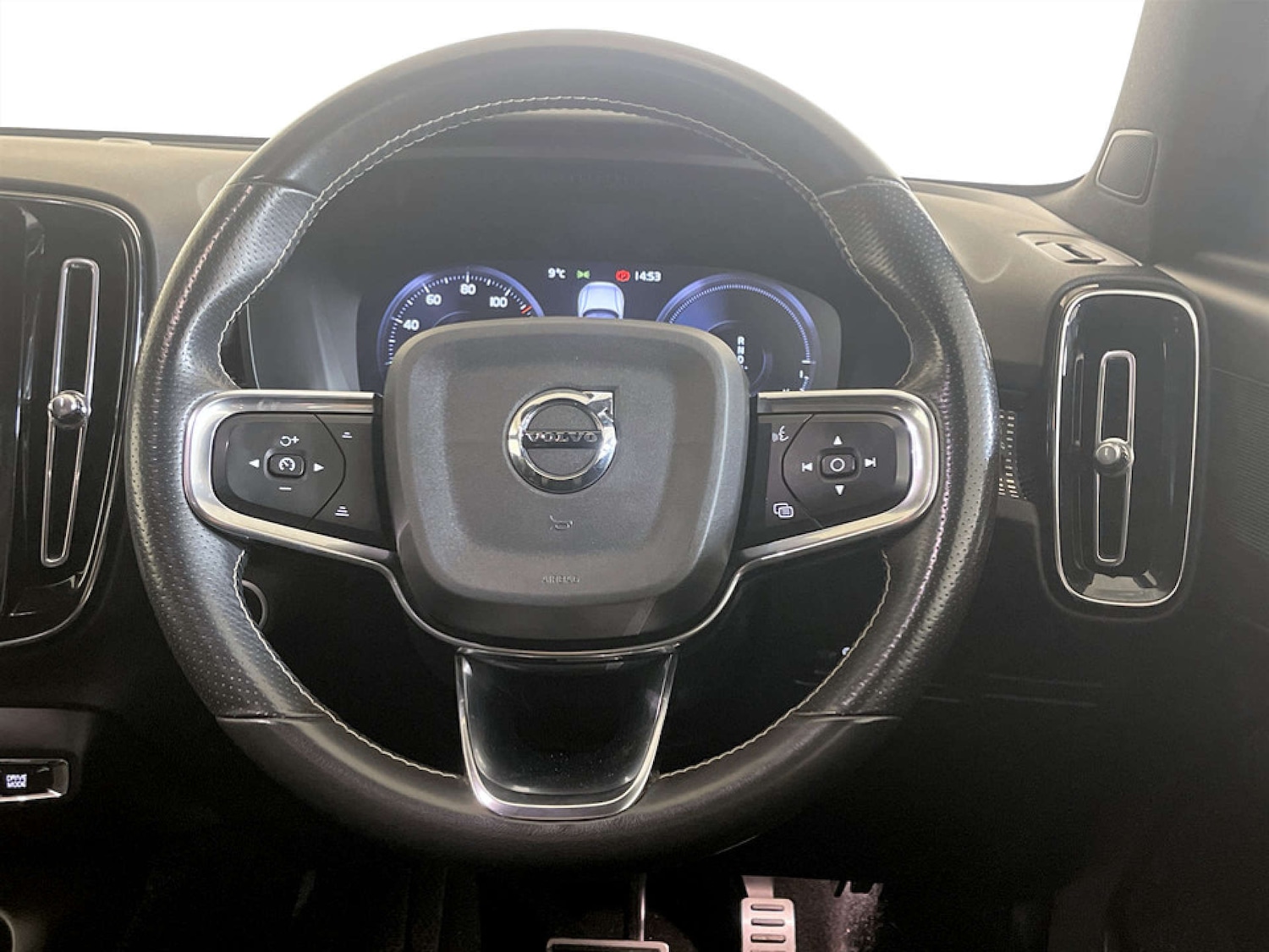 Used Volvo XC40 2020 for sale - 77437521: Photo 14