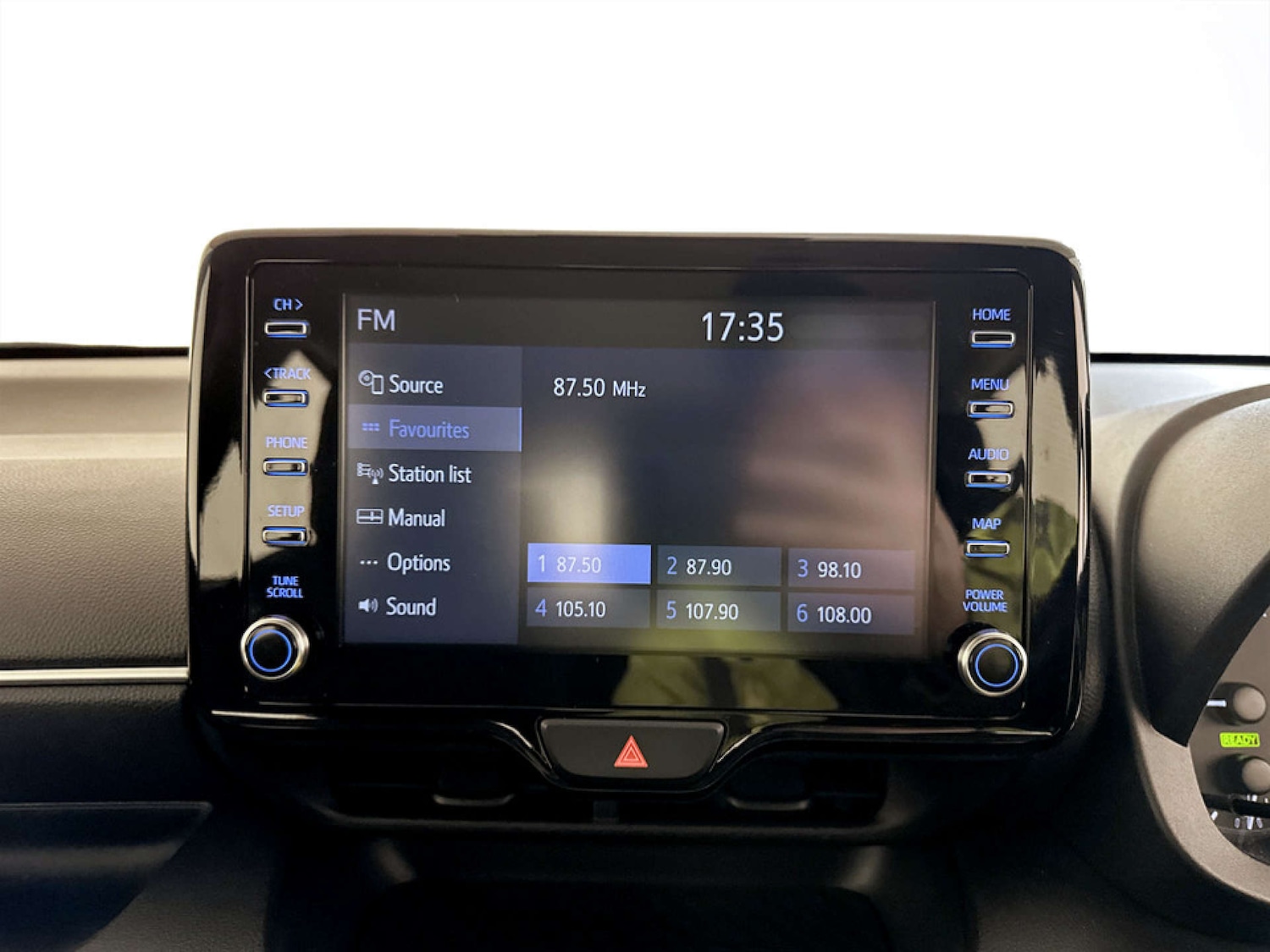 Used Mazda Mazda2 HYBRID 2022 for sale - 77701576: Photo 24