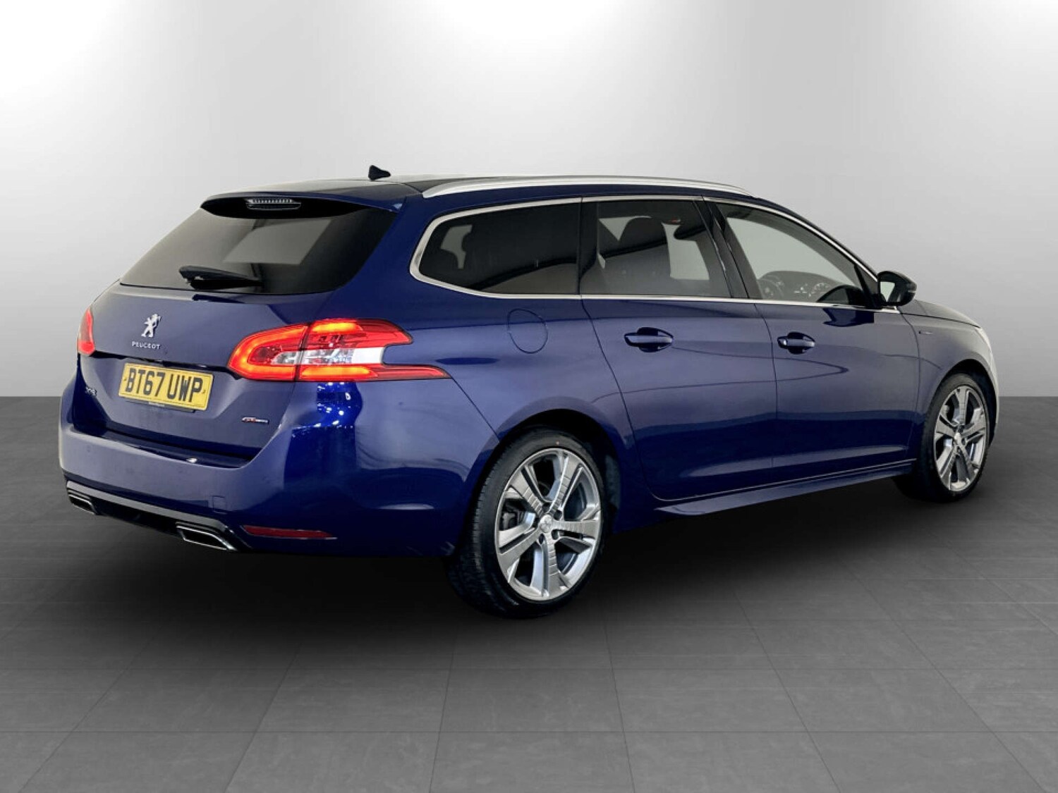 Used Peugeot 308 2017 for sale - 77998596: Photo 10