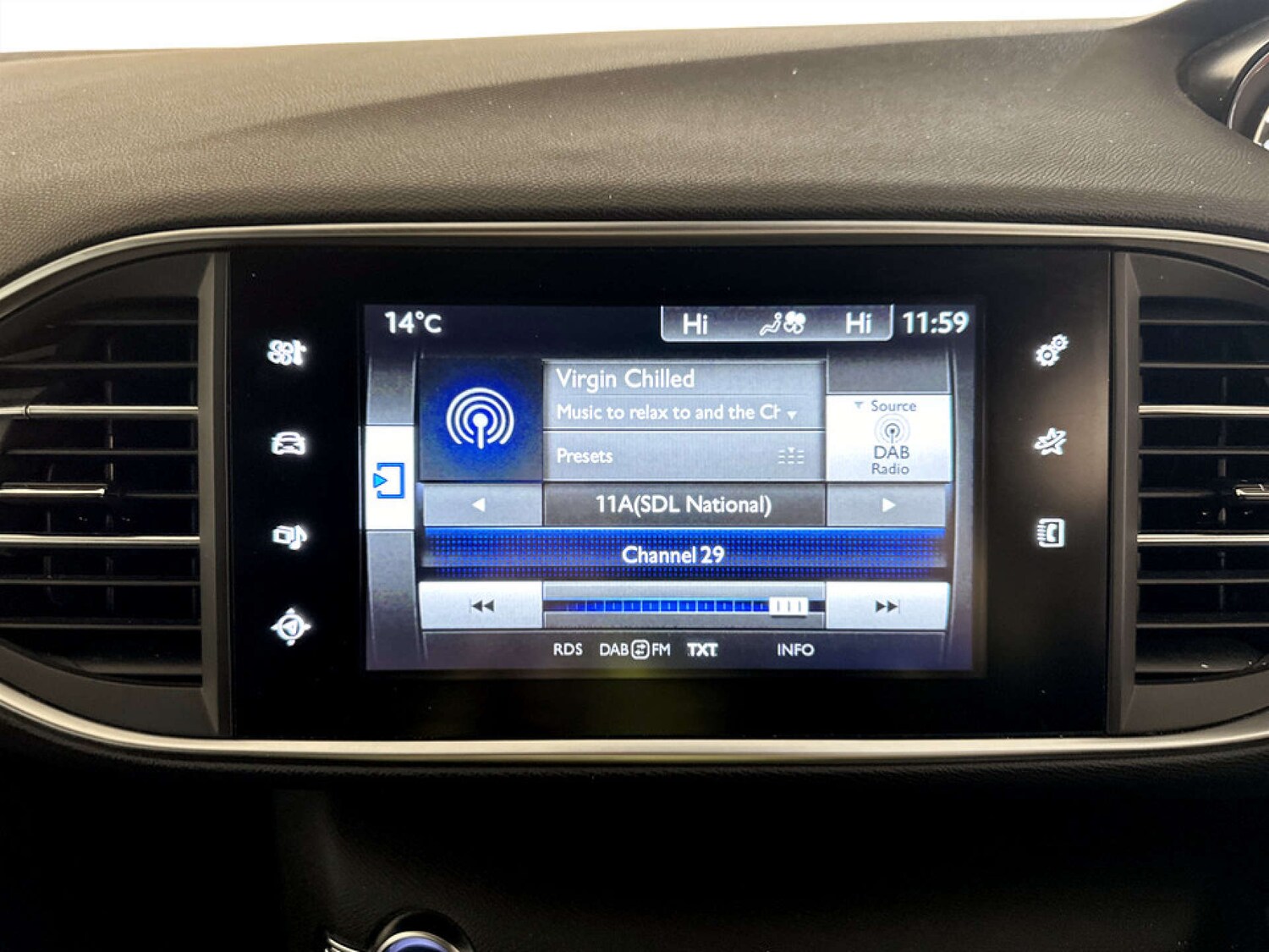 Used Peugeot 308 2017 for sale - 77998596: Photo 23