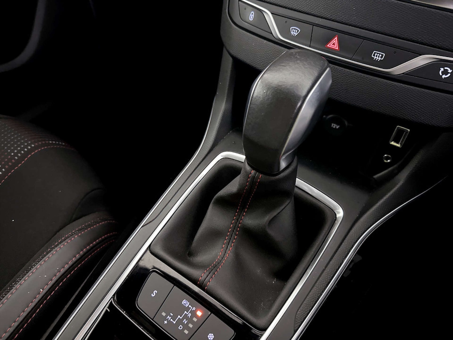 Used Peugeot 308 2017 for sale - 77998596: Photo 25