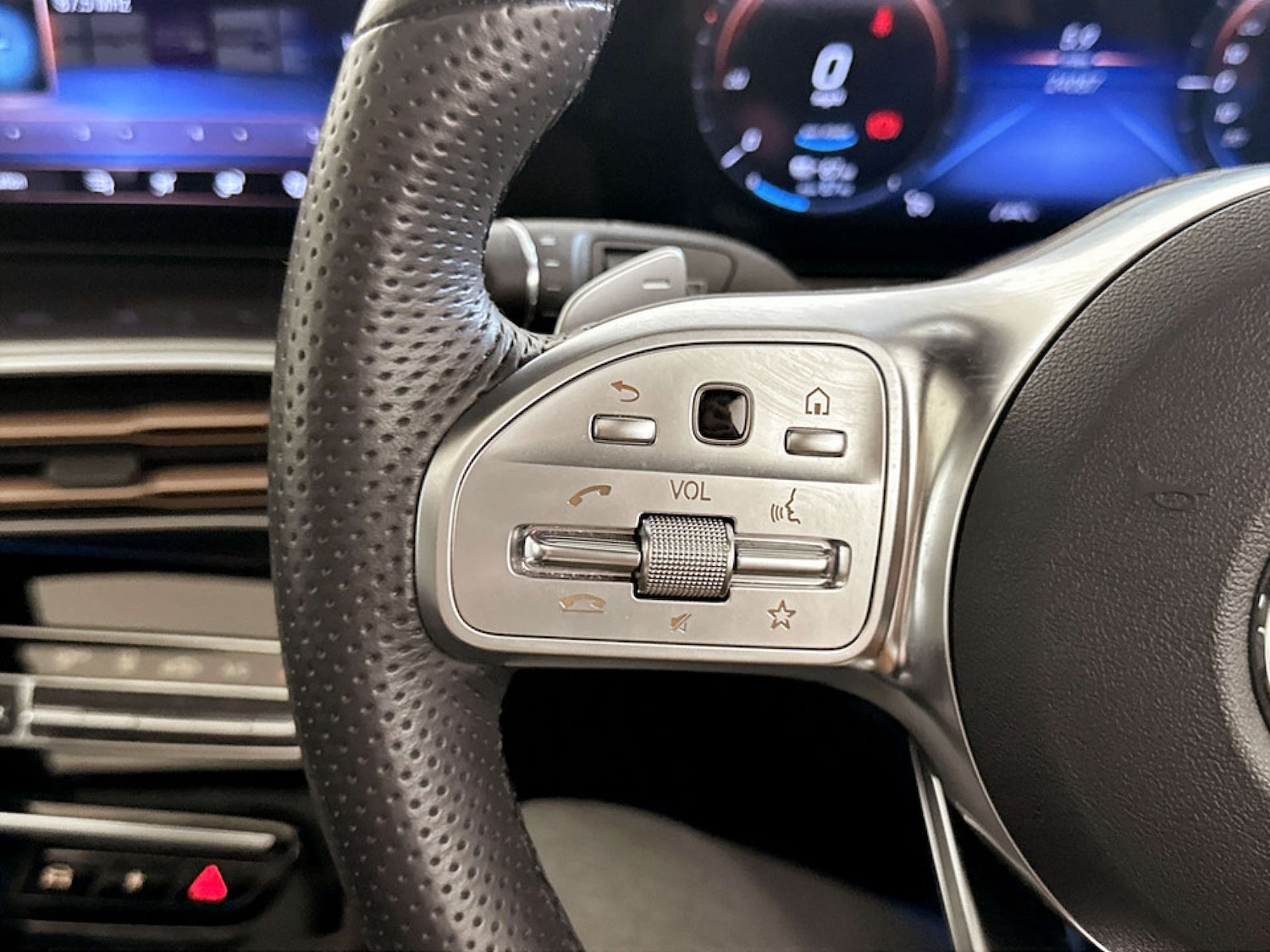 Used Mercedes-Benz EQC 2022 for sale - 77186120: Photo 19