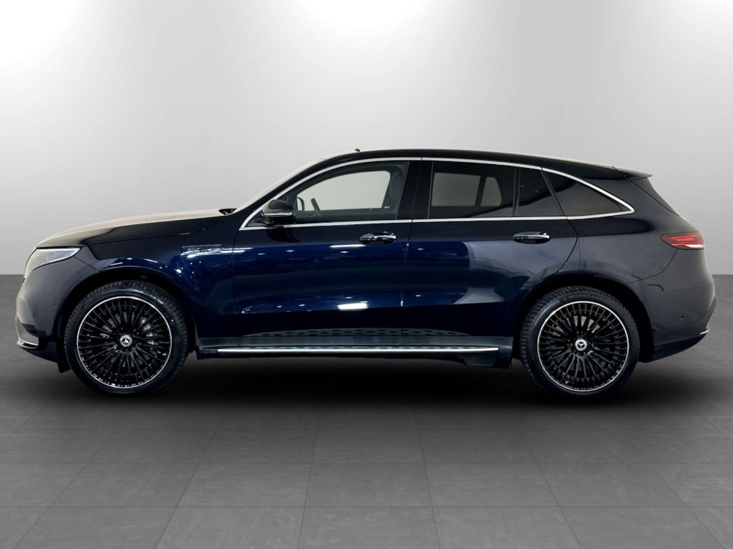 Used Mercedes-Benz EQC 2022 for sale - 77186120: Photo 7