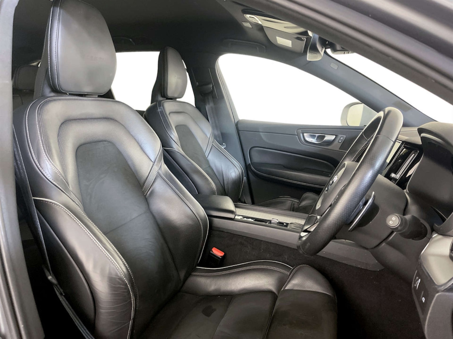 Used Volvo XC60 2018 for sale - 77221007: Photo 13