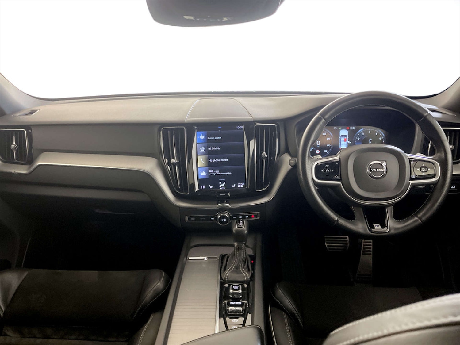 Used Volvo XC60 2018 for sale - 77221007: Photo 3