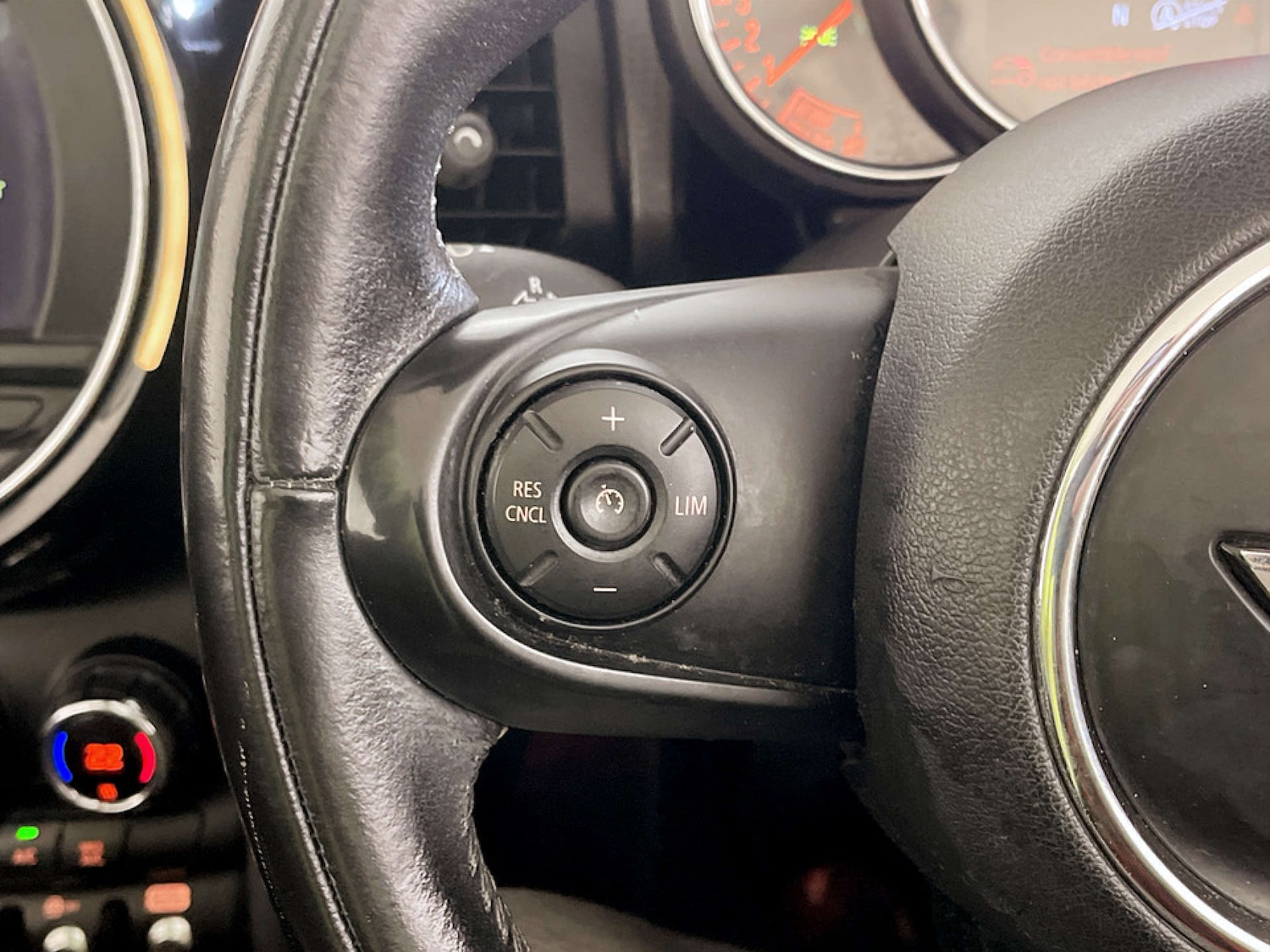 Used MINI Convertible 2017 for sale - 77437720: Photo 17