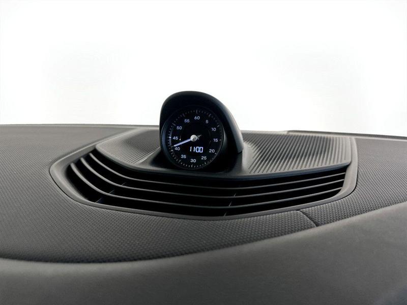 Used Porsche Taycan 2021 for sale - 76641032: Photo 17