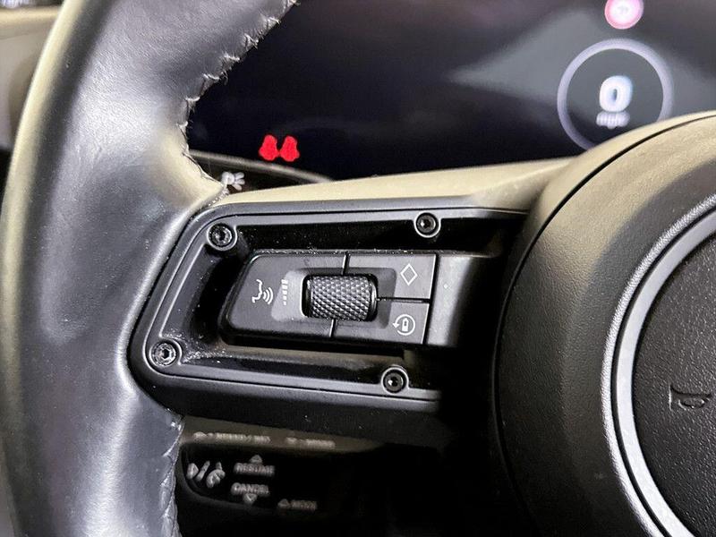 Used Porsche Taycan 2021 for sale - 76641032: Photo 18