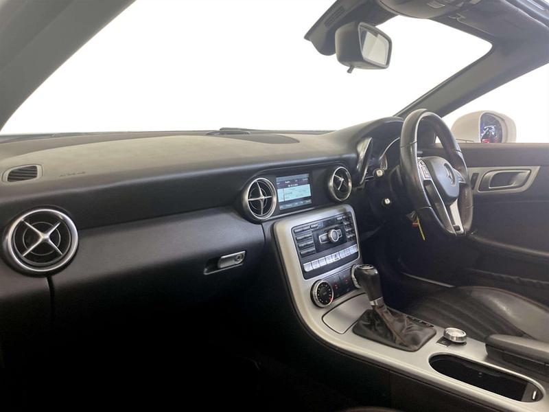 Used Mercedes-Benz SLK 2015 for sale - 77161097: Photo 12