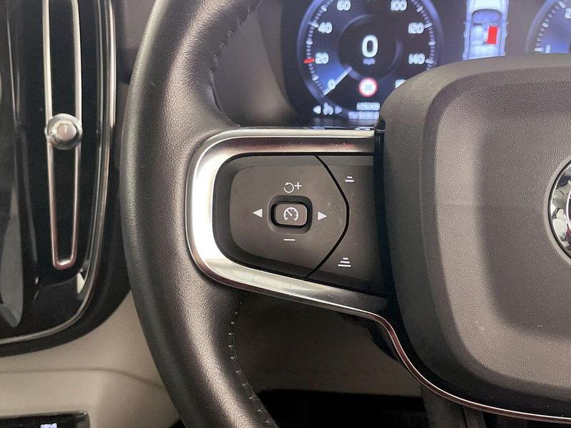 Used Volvo XC40 2019 for sale - 76352205: Photo 17