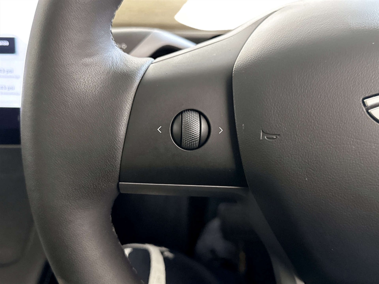 Used Tesla Model Y 2023 for sale - 77833257: Photo 18