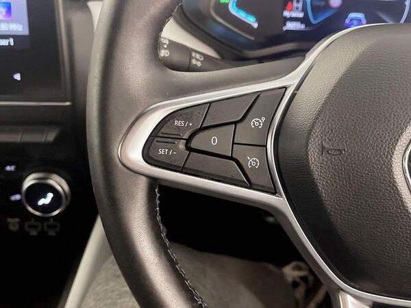 Used Renault Clio 2022 for sale - 76332619: Photo 17