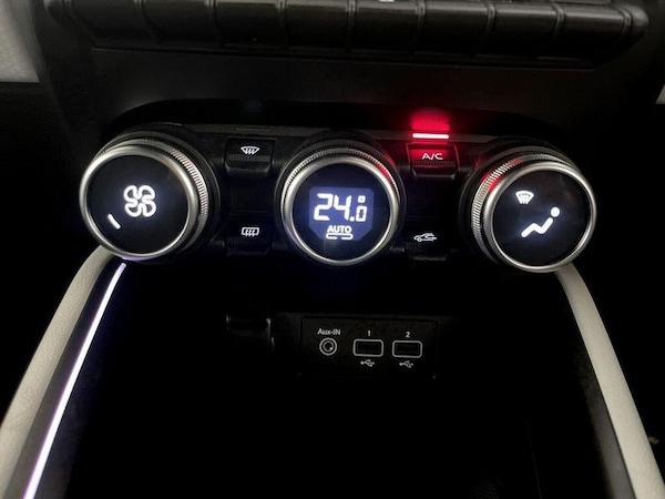 Used Renault Clio 2022 for sale - 76332619: Photo 25
