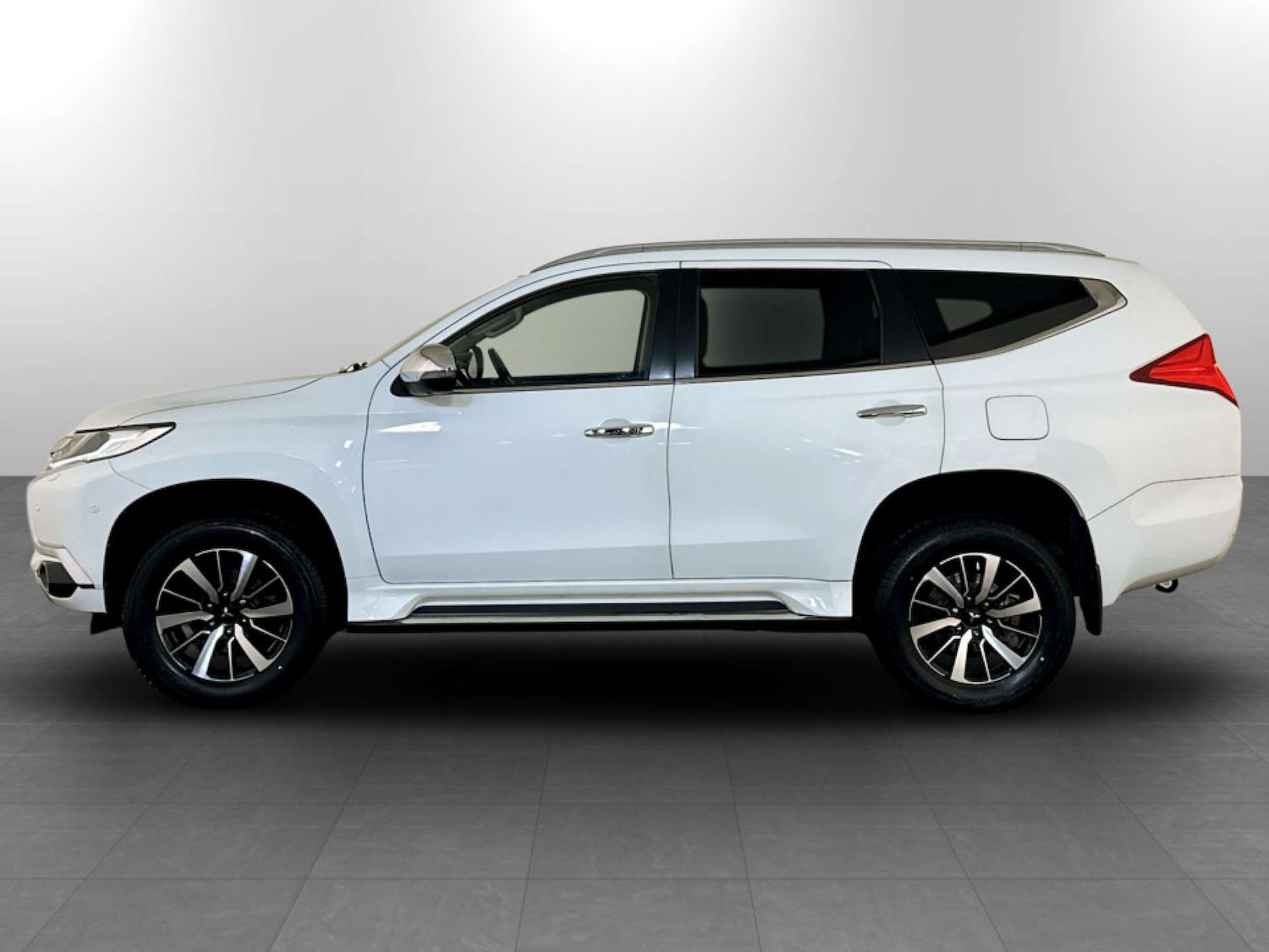 Used Mitsubishi Shogun Sport 2018 for sale - 77437703: Photo 7