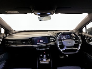 Used Audi Q4 e-tron 2021 for sale - 74152835: Photo